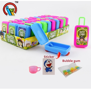 baú de brinquedo com chiclete