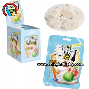 pastilha de sabor frutado dentro de rebuçado