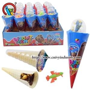 biscoito de sorvete de chocolate com brinquedo