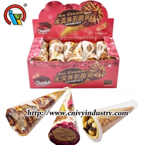 Biscoito de chocolate em forma de sorvete com geleia